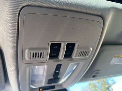 Used 2016 Cadillac SRX Luxury w/ Driver Awareness Package image 32