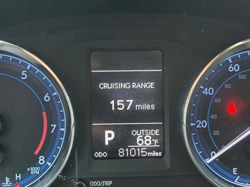 Used 2018 Toyota Corolla LE FWD image 23