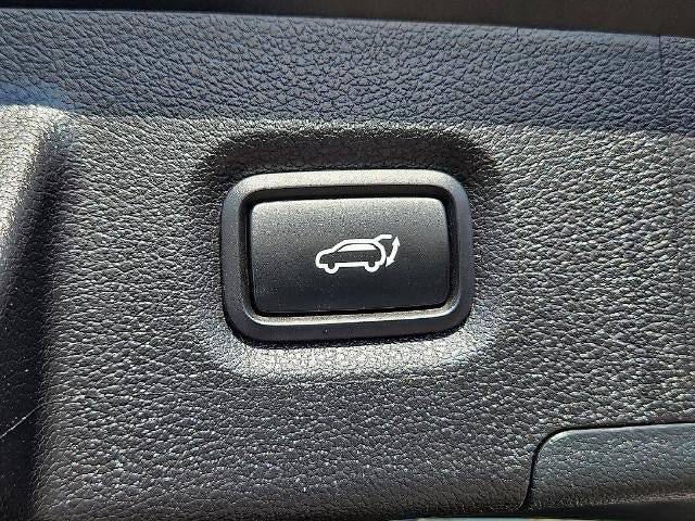 Used 2023 Hyundai Santa Fe Calligraphy FWD image 17