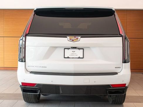 Used 2021 Cadillac Escalade Sport Platinum AWD/4WD image 7