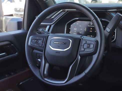 Used 2026 GMC Sierra 3500 Denali Ultimate image 18