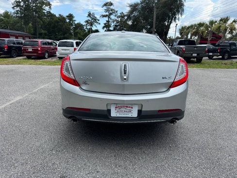 Used 2013 Lincoln MKS FWD image 32