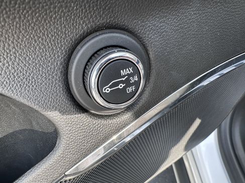 Used 2023 Buick Enclave Essence w/ Experience Buick Package image 17