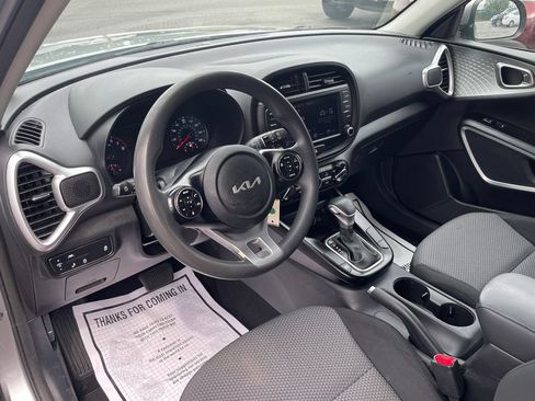 Used 2022 Kia Soul LX w/ Technology Package FWD image 13