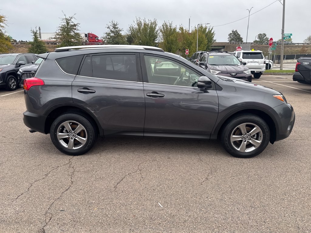 Used 2015 Toyota RAV4 XLE AWD/4WD image 9