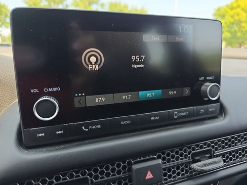 Used 2025 Honda HR-V Sport image 19