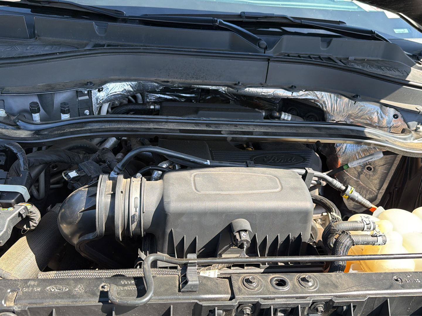 Used 2020 Ford Explorer Limited RWD image 39