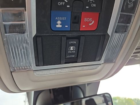 Used 2022 RAM 1500 Laramie image 80