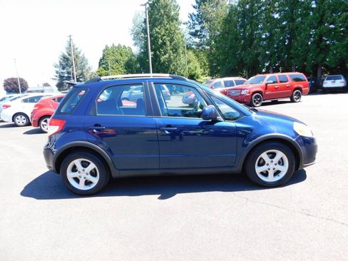 Used 2008 Suzuki SX4 AWD Hatchback w/ Touring Pkg image 18