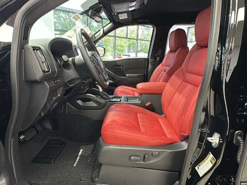 New 2026 Nissan Frontier SV image 11