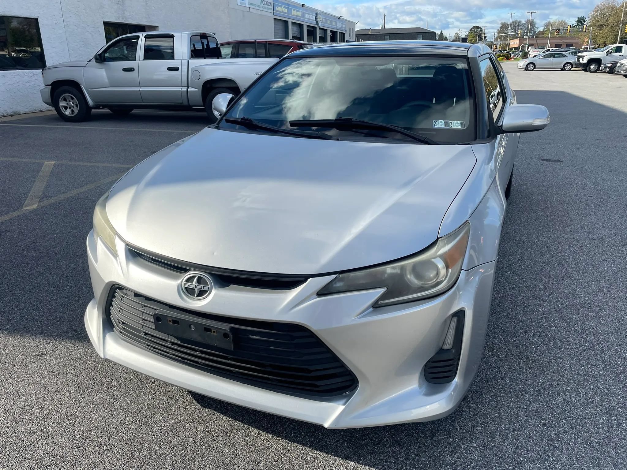 Used 2014 Scion tC FWD image 2