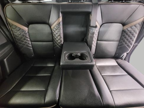 Used 2023 GMC Canyon Denali image 14