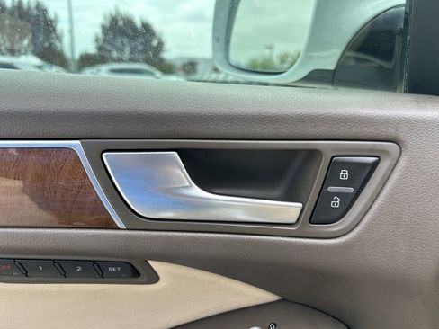 Used 2016 Audi Q5 2.0T Premium Plus w/ Technology Package image 18