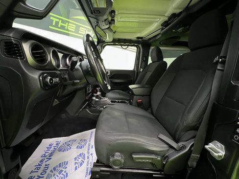 Used 2020 Jeep Wrangler Sport AWD/4WD image 17
