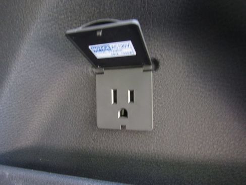 Certified 2025 Toyota Sienna XLE w/ XLE Plus Package AWD/4WD image 25