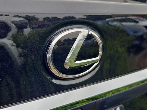 Used 2022 Lexus ES 250 w/ Premium Package AWD/4WD image 25