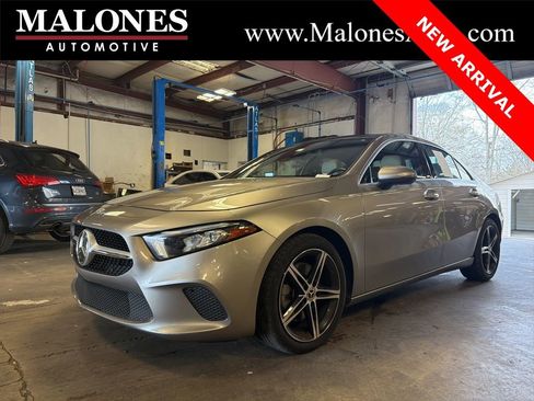 Used 2021 Mercedes-Benz A 220 image 1