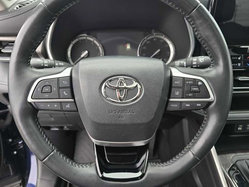 Used 2022 Toyota Highlander Limited image 30