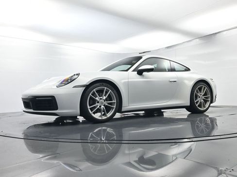 Certified 2022 Porsche 911 Carrera image 43