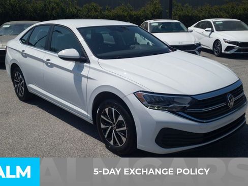 Used 2024 Volkswagen Jetta S image 4