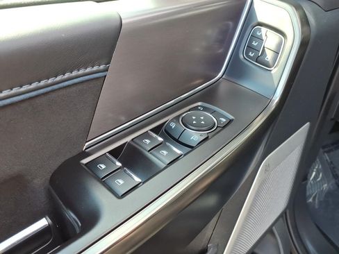 Used 2024 Ford F150 Platinum AWD/4WD image 21