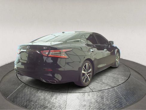 Used 2021 Nissan Maxima 3.5 SV w/ Floor Mat Group FWD image 2