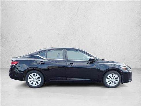 Used 2024 Nissan Sentra S FWD image 4