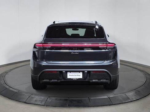 Certified 2025 Porsche Macan Turbo Electric AWD/4WD image 6