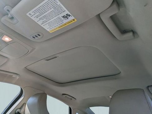 Used 2018 Ford Fusion Titanium image 23