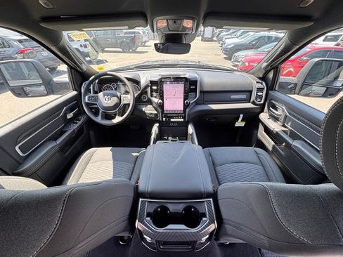 New 2026 RAM 2500 Big Horn AWD/4WD image 25