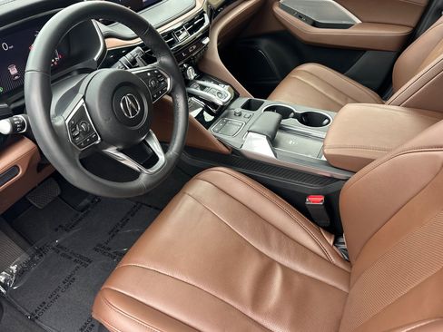 Used 2024 Acura MDX FWD w/ Technology Package image 4