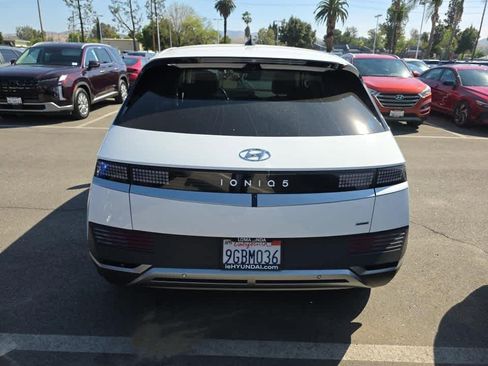 Used 2023 Hyundai Ioniq 5 SEL image 4