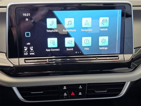 New 2026 Volkswagen Atlas Cross Sport SEL Premium R-Line image 13