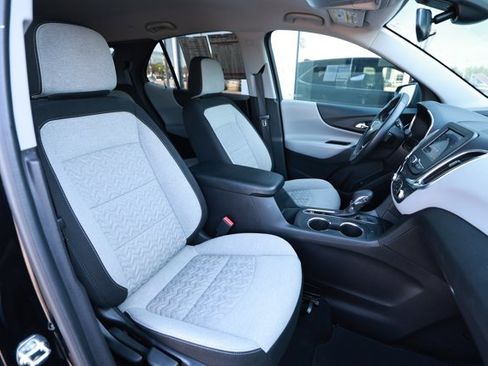 Used 2024 Chevrolet Equinox LT FWD image 28