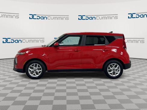 Used 2022 Kia Soul LX w/ Technology Package image 5
