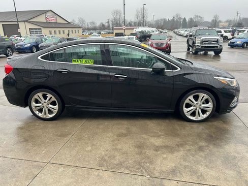 Used 2016 Chevrolet Cruze Premier image 4
