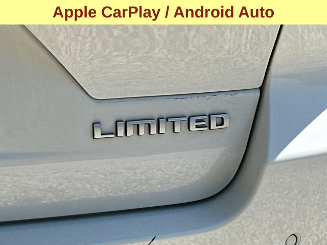 Used 2025 Jeep Grand Cherokee Limited AWD/4WD image 11