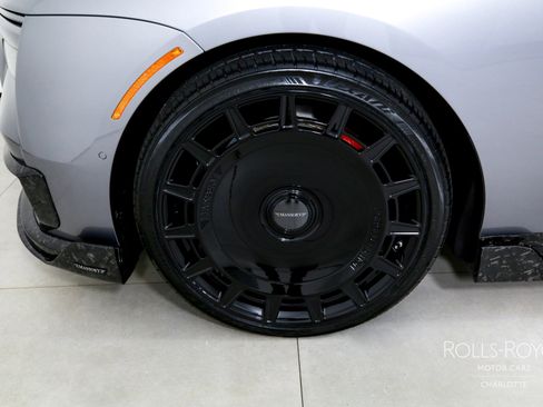 Used 2025 Rolls-Royce Spectre Black Badge image 36