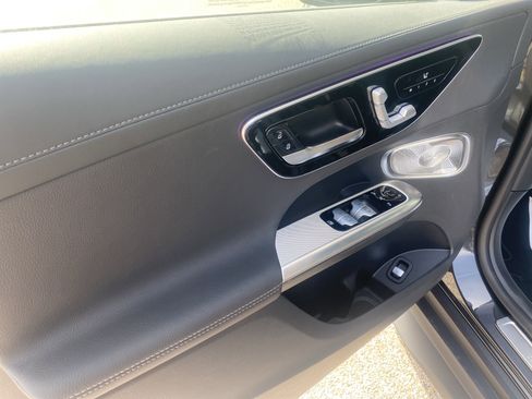 New 2025 Mercedes-Benz GLC 300 4MATIC image 6