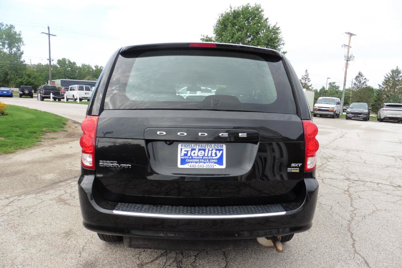 Used 2019 Dodge Grand Caravan SXT FWD image 21