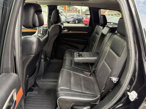 Used 2012 Jeep Grand Cherokee Overland AWD/4WD image 24