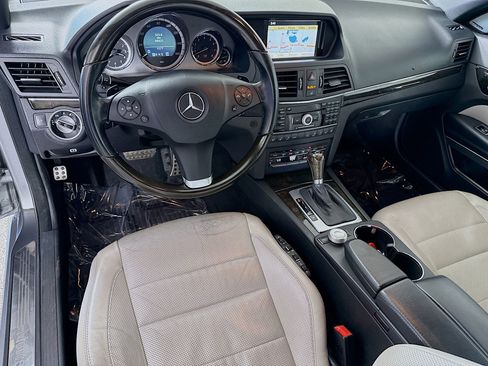 Used 2011 Mercedes-Benz E 550 Cabriolet image 17