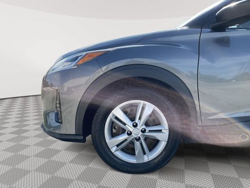 Used 2021 Nissan Kicks S FWD image 11