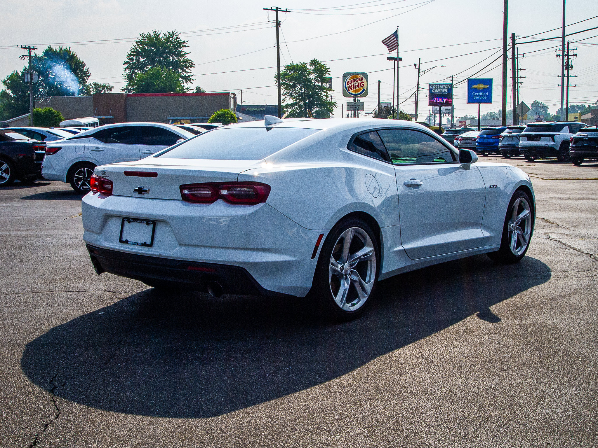 Used 2022 Chevrolet Camaro LT RWD image 7