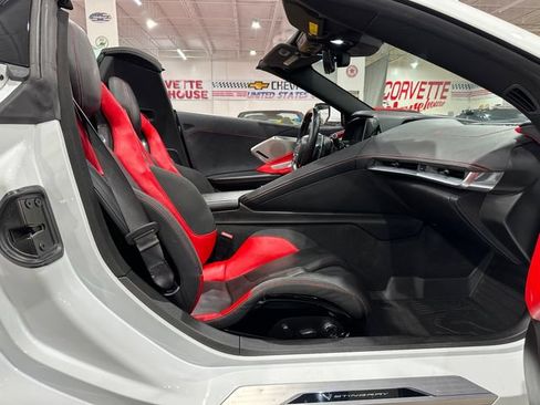 Used 2021 Chevrolet Corvette Stingray Preferred Conv w/ Z51 Performance Package RWD image 11
