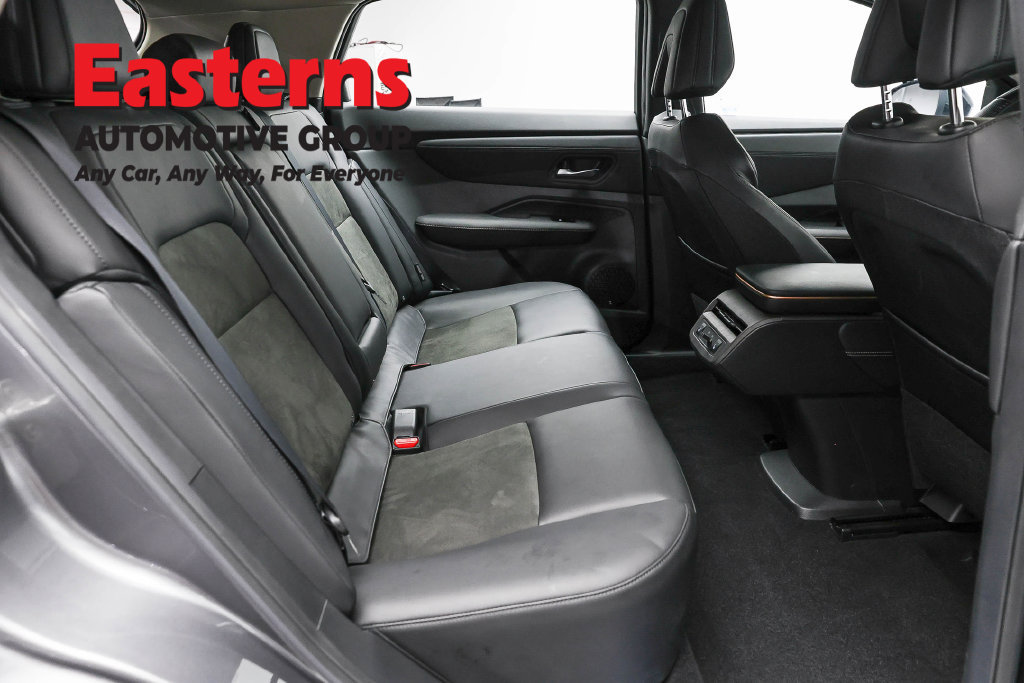 Used 2023 Nissan Ariya AWD image 26