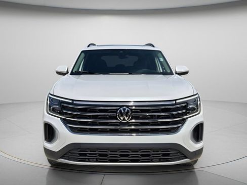 Certified 2026 Volkswagen Atlas SE w/ Panoramic Sunroof Package FWD image 4