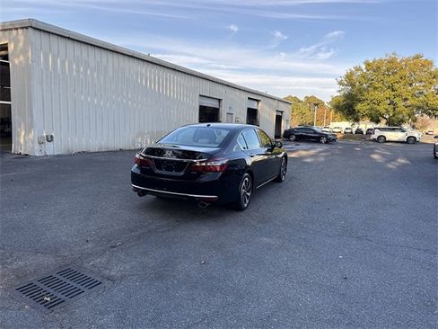 Used 2016 Honda Accord EX-L image 5