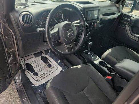 Used 2018 Jeep Wrangler Unlimited Sport S image 15