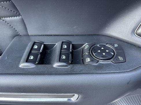 Used 2023 Ford Expedition Platinum image 19